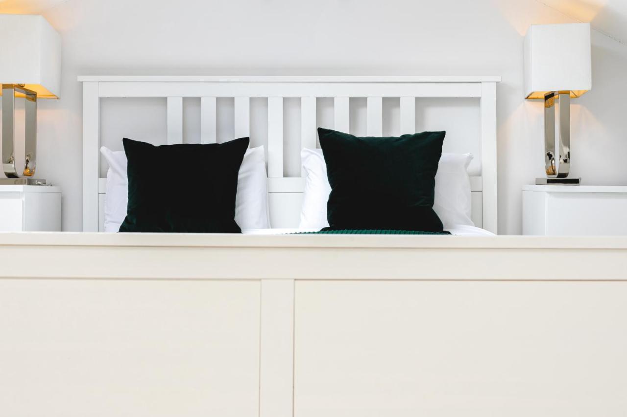 Penthousestays Notting Hill - Chic 2 Bedroom W/ King Beds - Near Portobello Road & Kensington High Street Appartement Londres