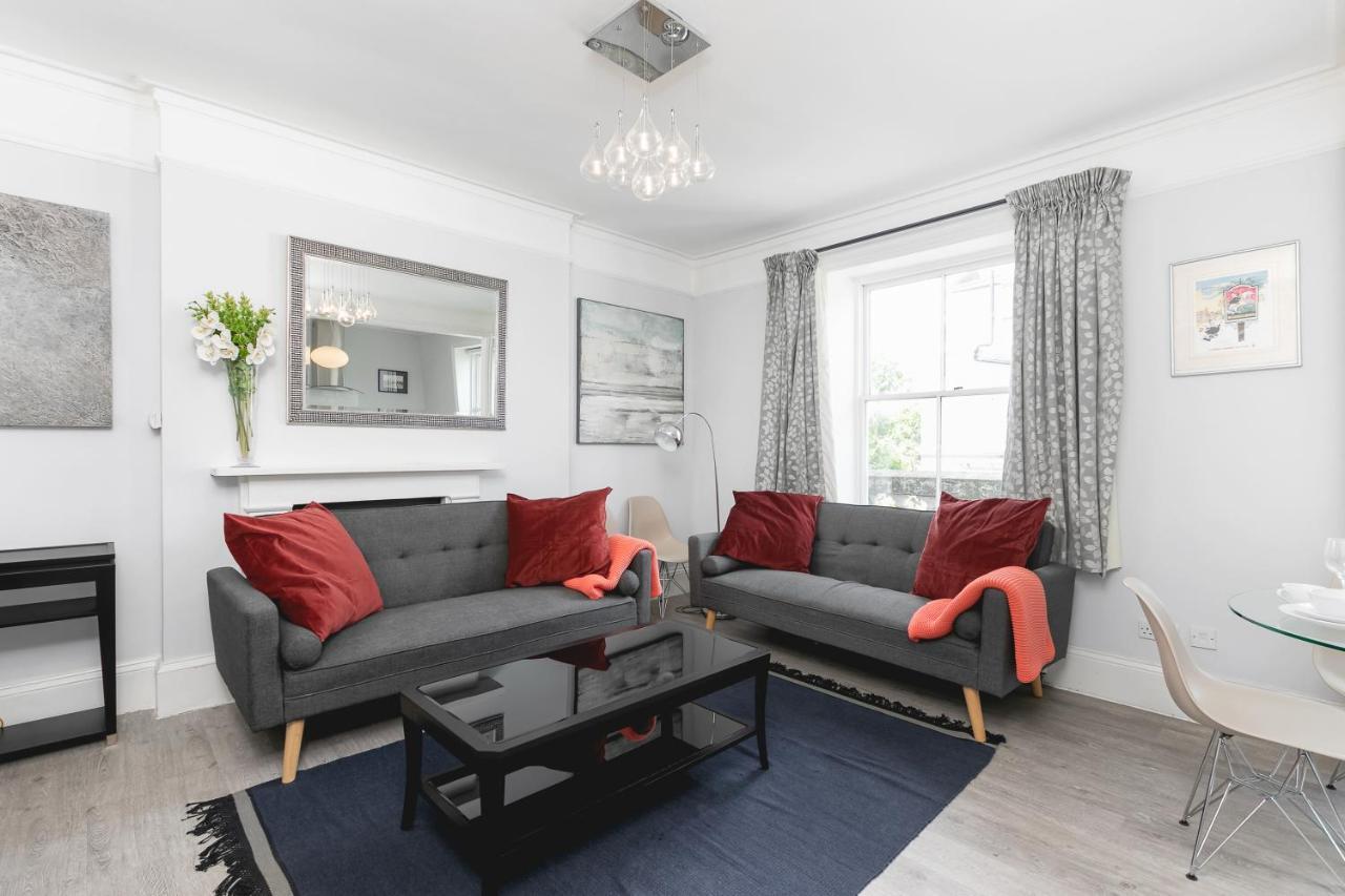 Penthousestays Notting Hill - Chic 2 Bedroom W/ King Beds - Near Portobello Road & Kensington High Street Appartement Londres