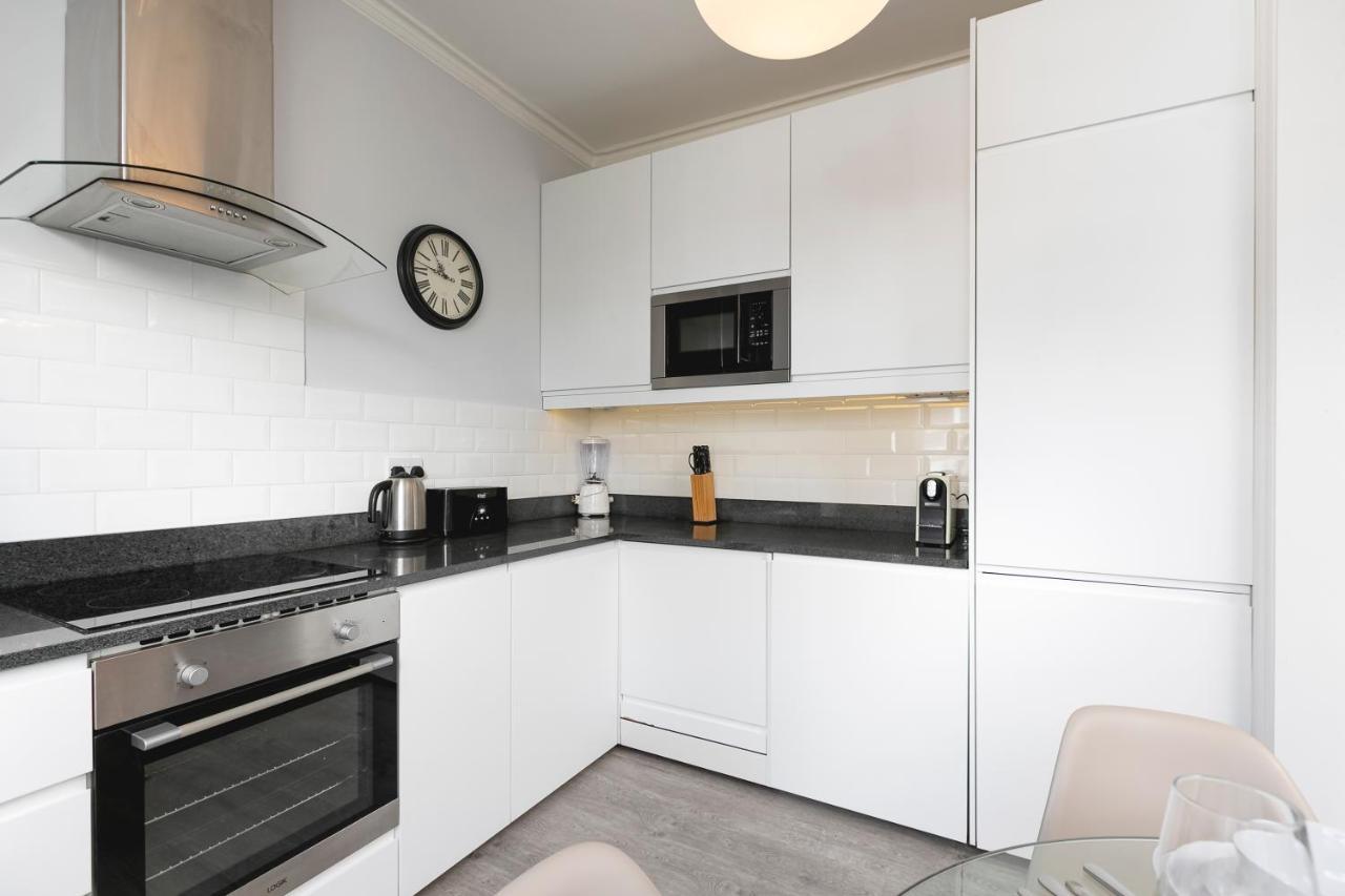 Appartement Penthousestays Notting Hill - Chic 2 Bedroom W/ King Beds - Near Portobello Road & Kensington High Street Londres