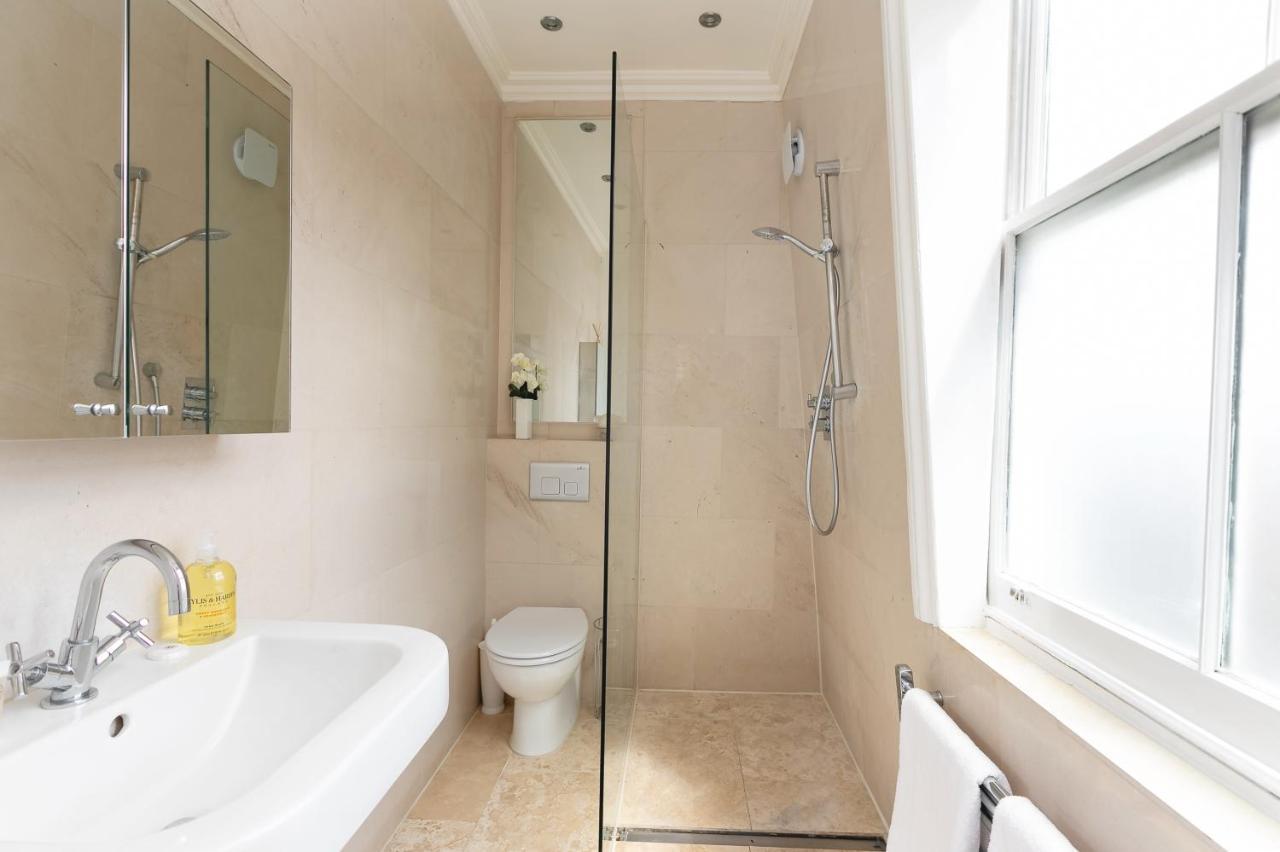 Penthousestays Notting Hill - Chic 2 Bedroom W/ King Beds - Near Portobello Road & Kensington High Street * Лондон